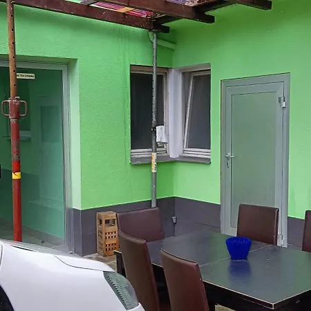Apartment Fuer Bis Zu 10 Personen